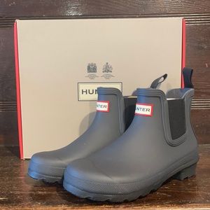 Brand new short HUNTER boots.